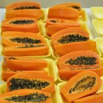 papaya-half-cut-seeds-2